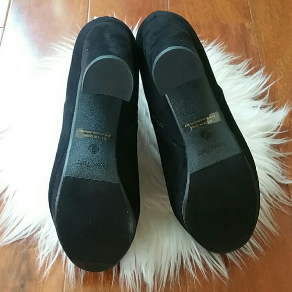 Boot - Picture 3 of 5